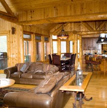 Kitchen & Dining Area